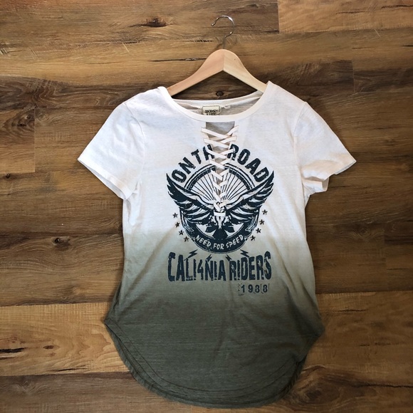 Buckle Tops - Lace Up Graphic Tee